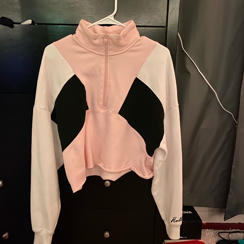 Hollister sweater